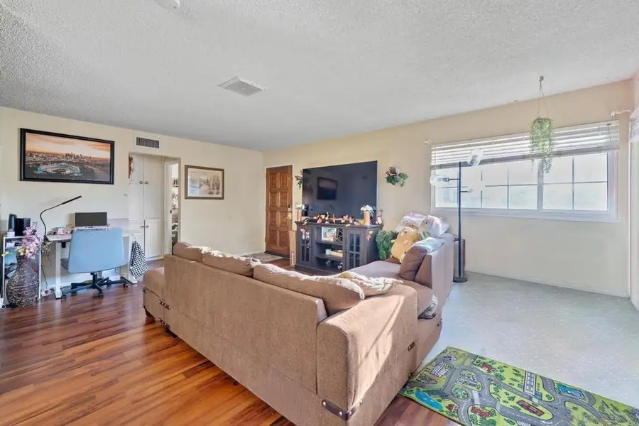 1127 Ave J9 W, Lancaster, CA 93534 - Image #3