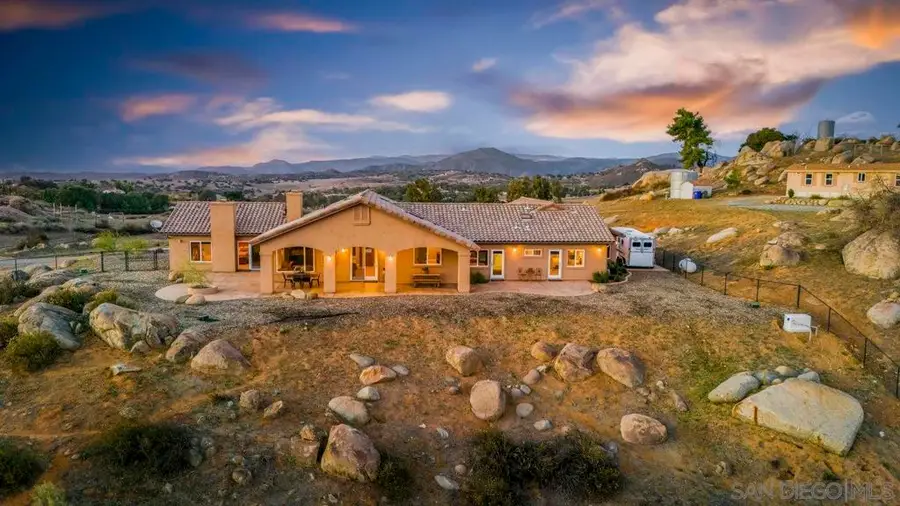 19577 Oak Mountain Rd, Ramona, CA 92065 - Image #2