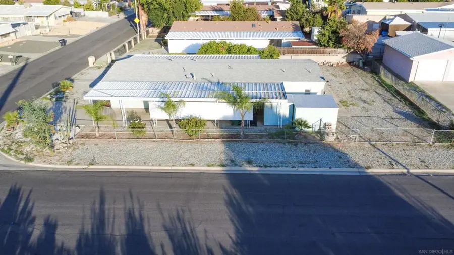 43745 Rassle Dr, Hemet, CA 92544 - Image #3