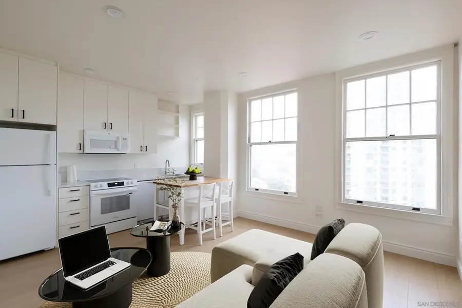 702 Ash St #702, San Diego, CA 92101 - Image #3