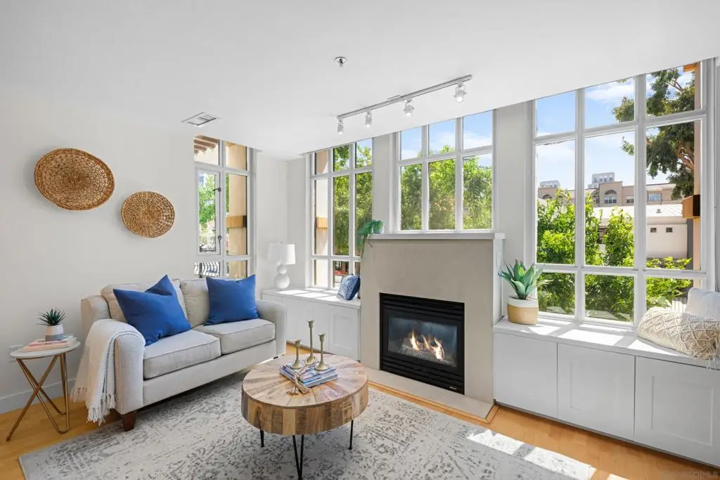 700 W Harbor Dr #202, San Diego, CA 92101 - Image #1