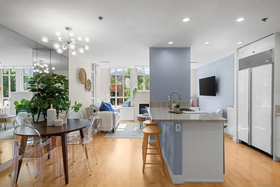 700 W Harbor Dr #202, San Diego, CA 92101 - Image #3