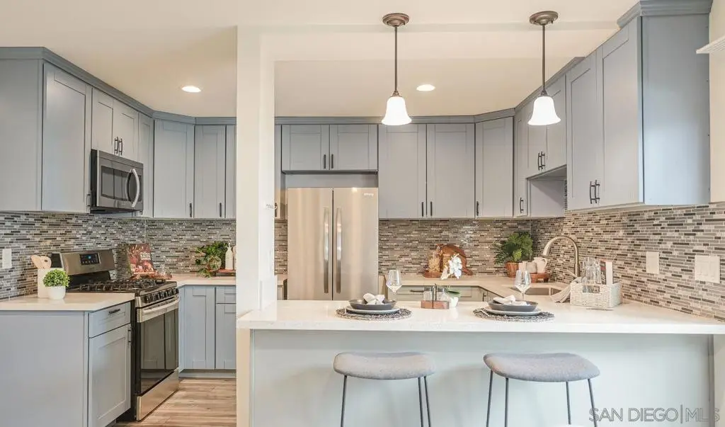 4064 Crystal Dawn #105, San Diego, CA 92122 - Image #1