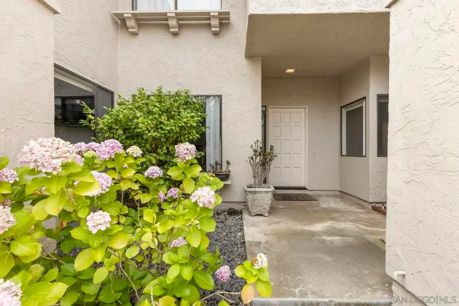 17727 Valle De Lobo Drive, Poway, CA 92064 - Image #2