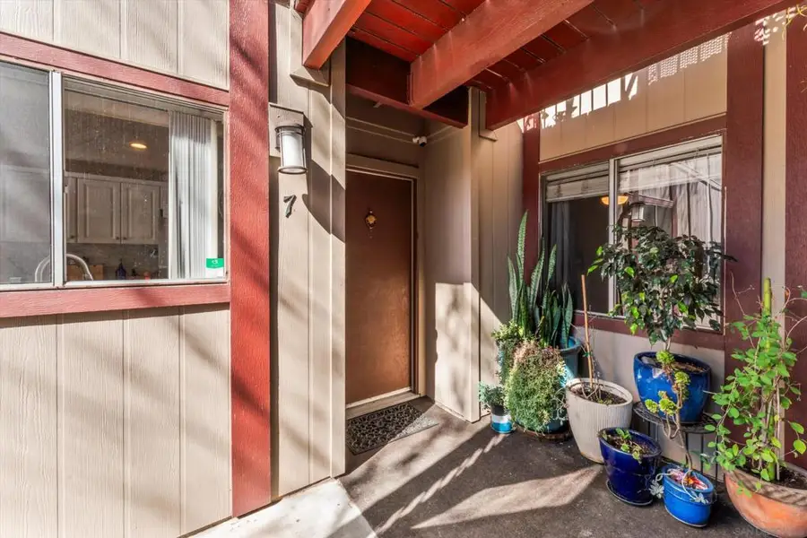 5483 Adobe Falls Rd. #7, San Diego, CA 92120 - Image #3