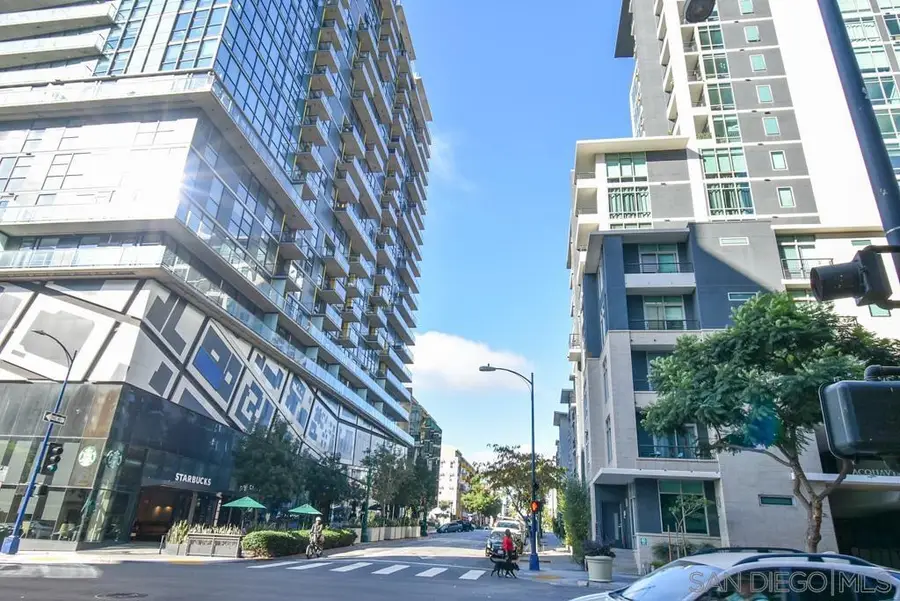 425 W Beech Street #408, San Diego, CA 92101 - Image #2