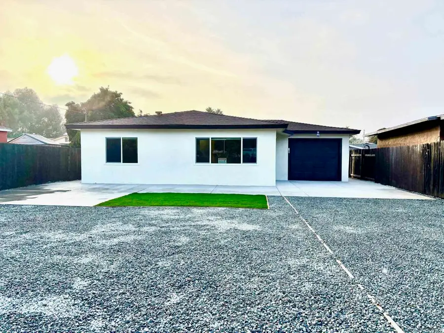 154 Palm Ave, Chula Vista, CA 91911 - Image #2