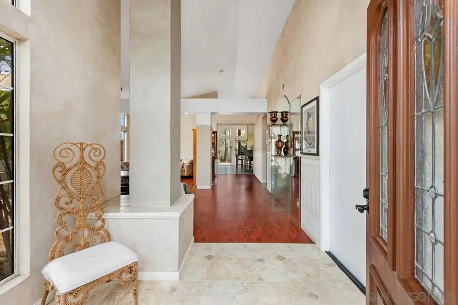 1672 Olympus Loop Dr, Vista, CA 92081 - Image #3