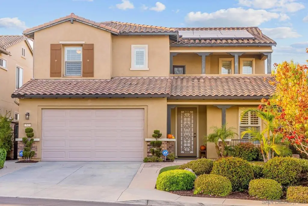 542 Adobe Estates Dr, Vista, CA 92083 - Image #1