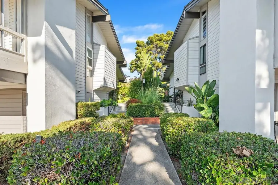 27 Greenview Drive, Carlsbad, CA 92009 - Image #3