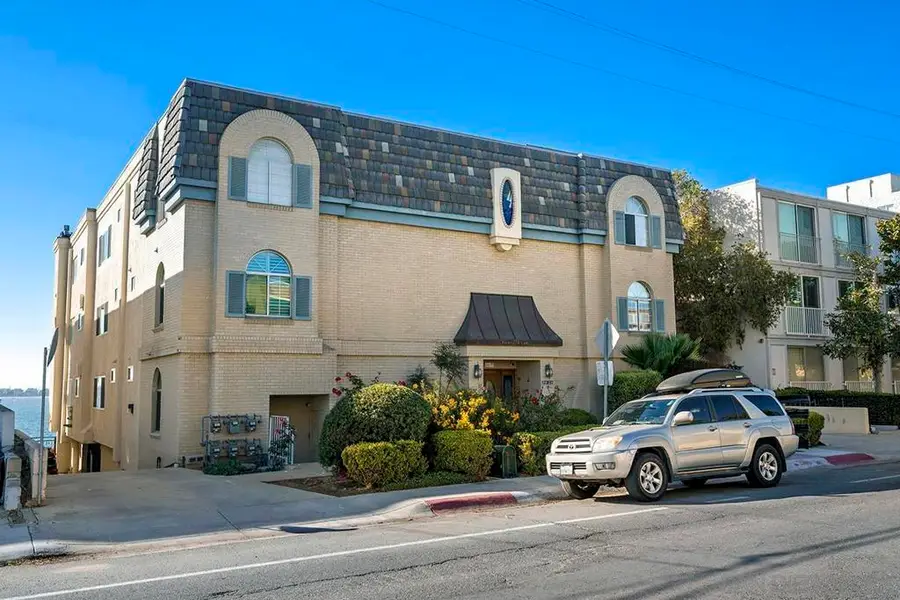 3828 Riviera Dr #2B, San Diego, CA 92109 - Image #3