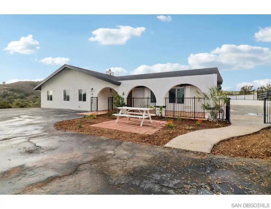 4667 La Canada Rd, Fallbrook, CA 92028 - Image #1