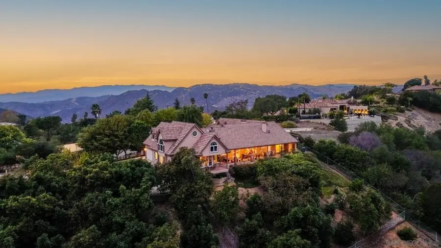 1609 Santa Margarita Drive, Fallbrook, CA 92028 - Image #2