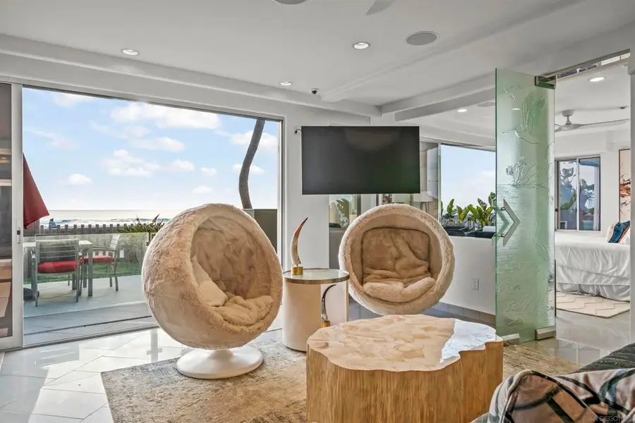 2999 Ocean Front Walk #1, San Diego, CA 92109 - Image #2