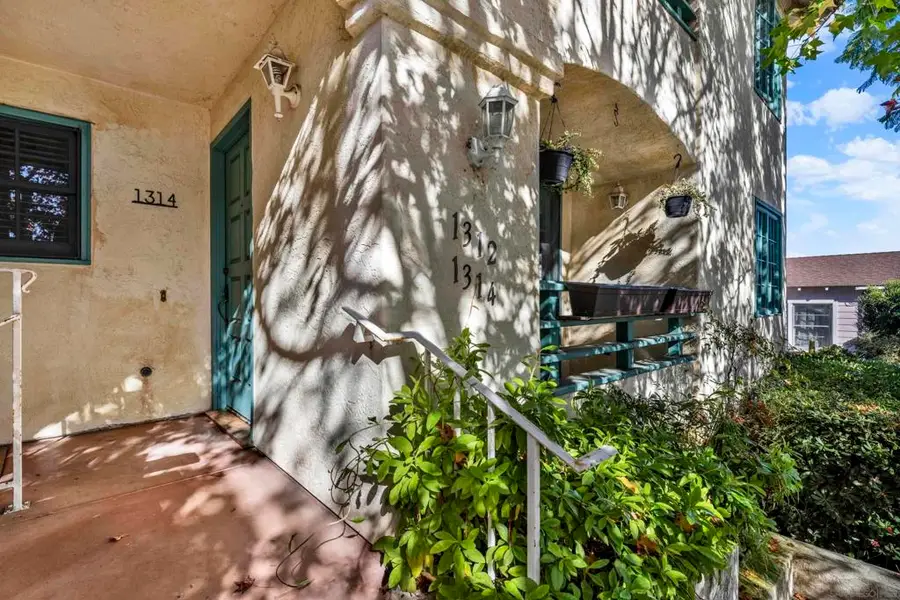 1308 14 Locust St, San Diego, CA 92106 - Image #2
