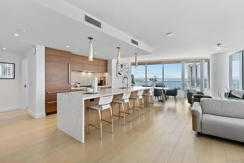 888 W E Street #1001, San Diego, CA 92101 - Image #1