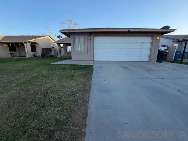 171 Southwind Dr, El Centro, CA 92243 - Image #2