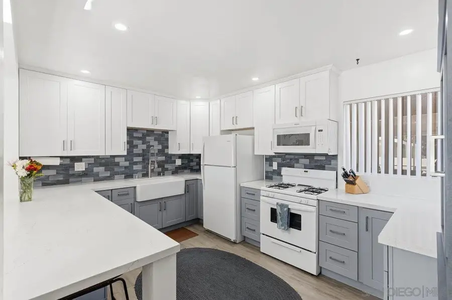 1818 Diamond St, San Diego, CA 92109 - Image #3