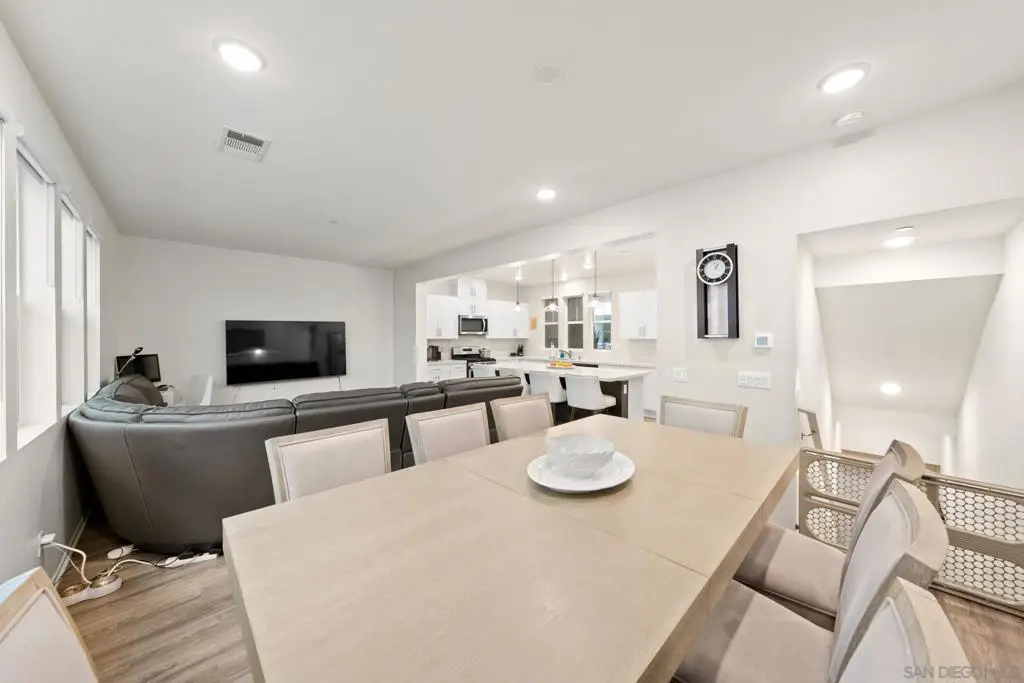 5360 Calle Rockfish #32, San Diego, CA 92154 - Image #1