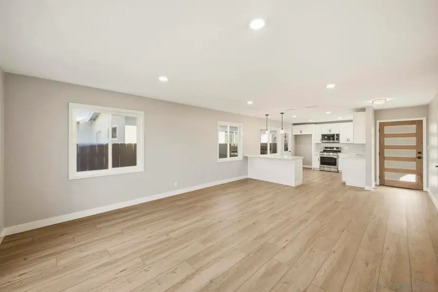 2990 Greyling Dr, San Diego, CA 92123 - Image #3