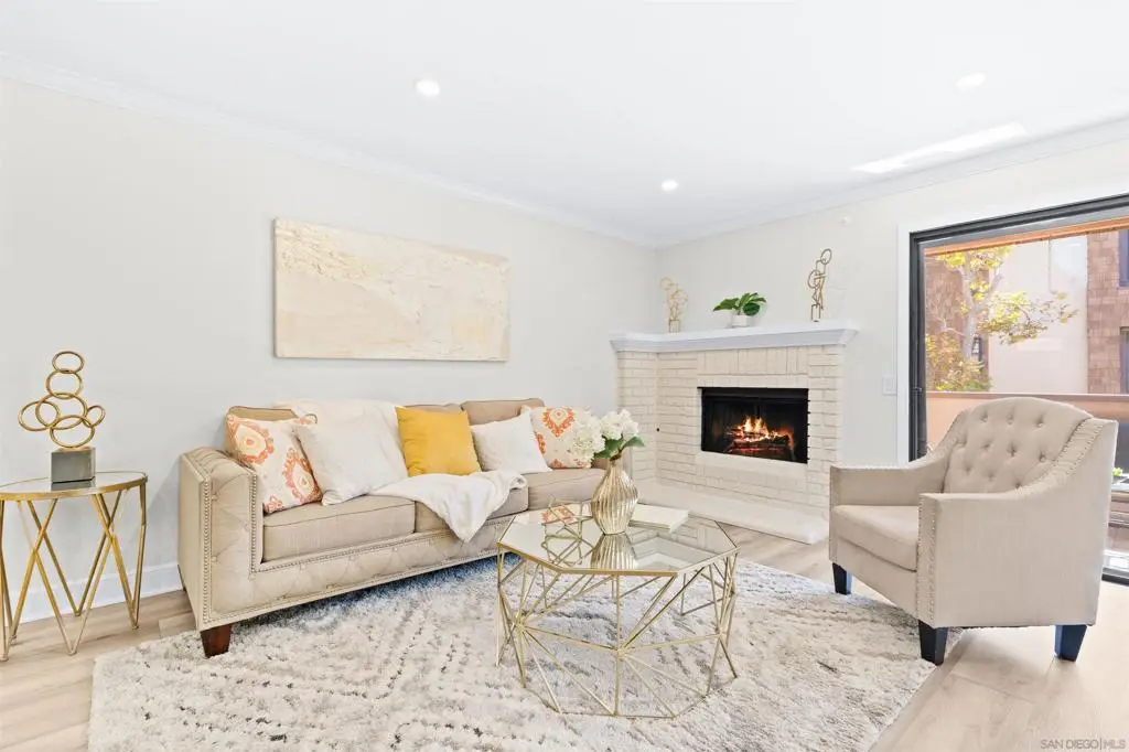 8870 Villa La Jolla Dr #210, La Jolla, CA 92037 - Image #1