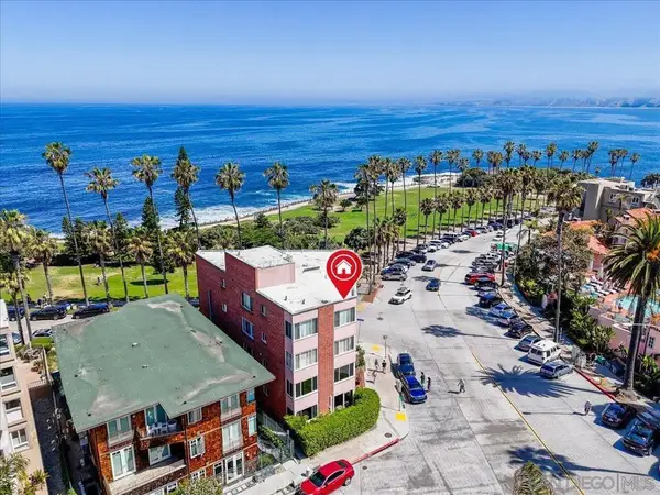 8040 Girard Ave #1, La Jolla, CA 92037