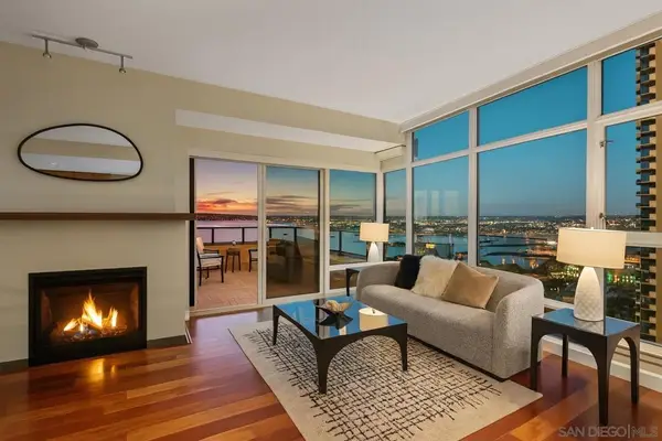 1205 Pacific Hwy #2002, San Diego, CA 92101