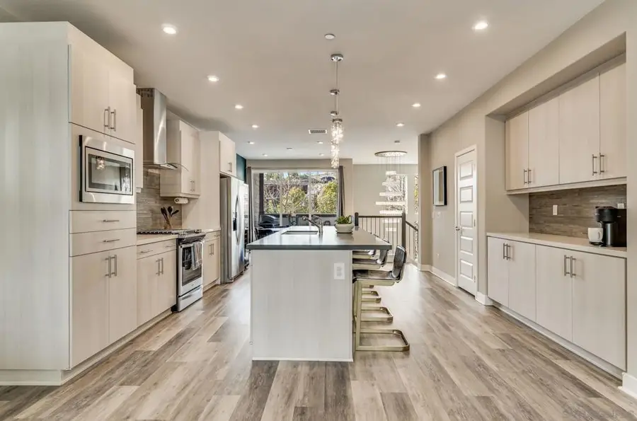 2804 Avella Circle, San Diego, CA 92108 - #3