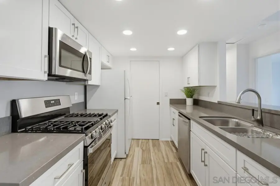 9458 Twin Trails Dr #205, San Diego, CA 92129 - Image #2