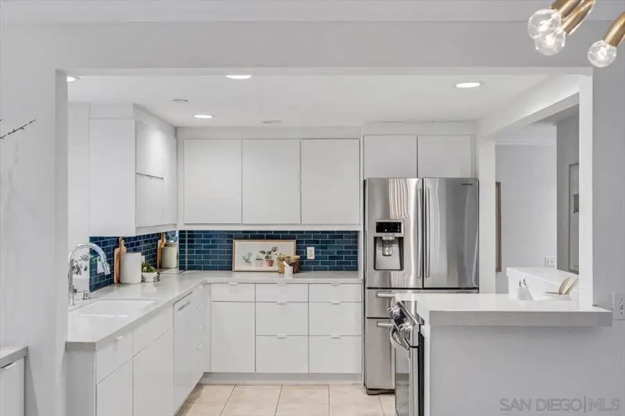 7550 Eads Ave #209, La Jolla, CA 92037 - Image #2