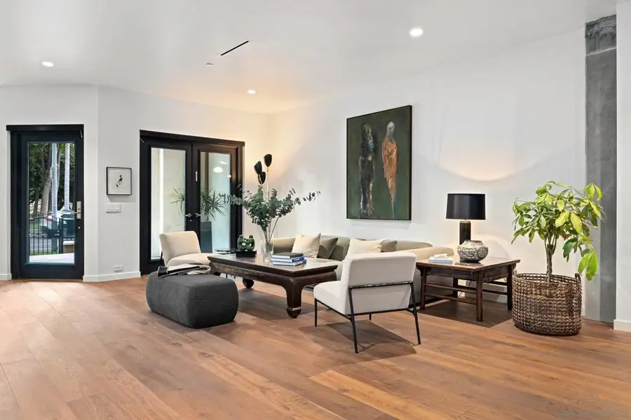 2500 6th Ave #TH04, San Diego, CA 92103 - Image #3