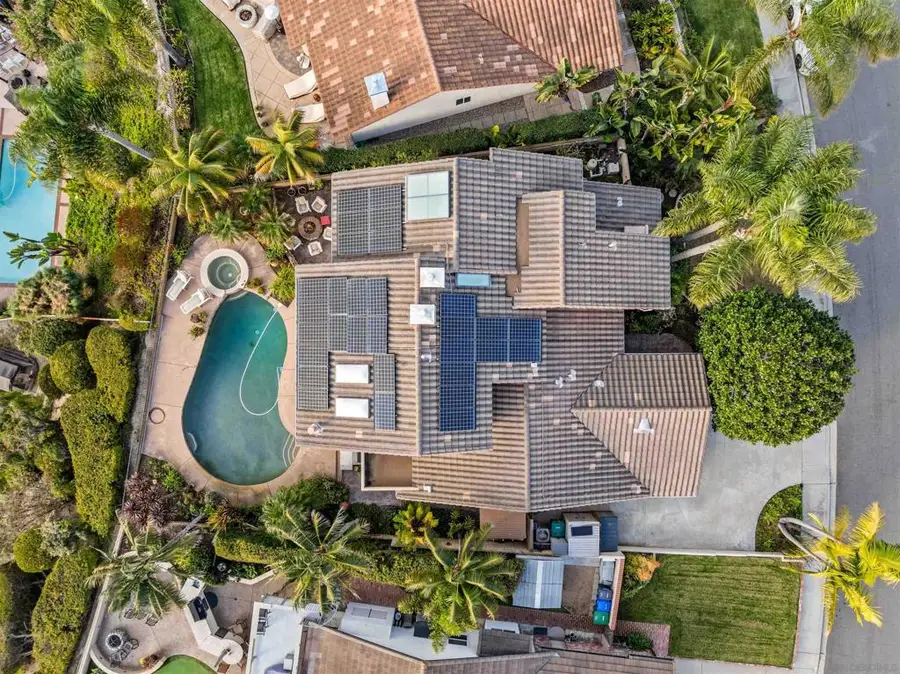 7215 Daffodil Pl, Carlsbad, CA 92011 - Image #3