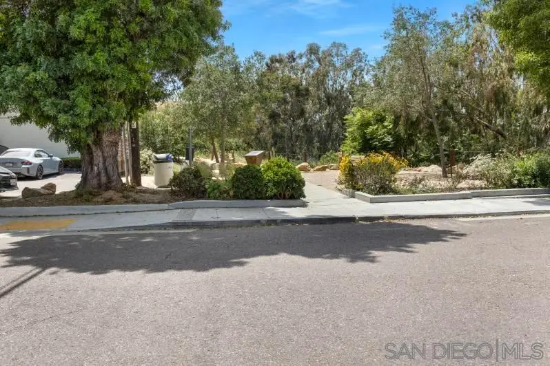 720 W Lewis Street #6, San Diego, CA 92103 - #2