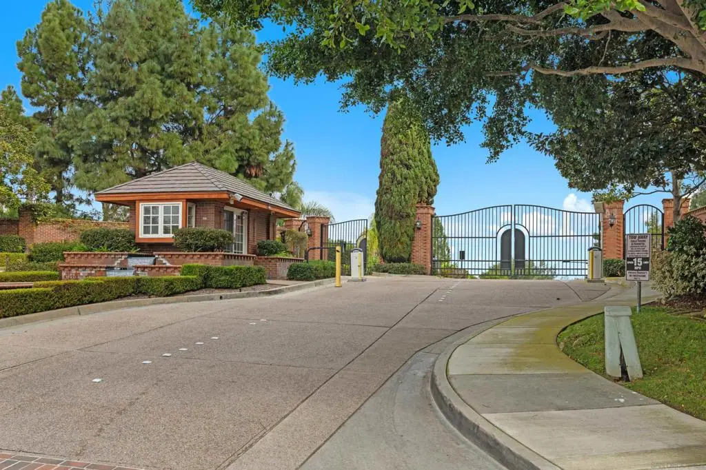 6077 Firwood Row, La Jolla, CA 92037 - #1