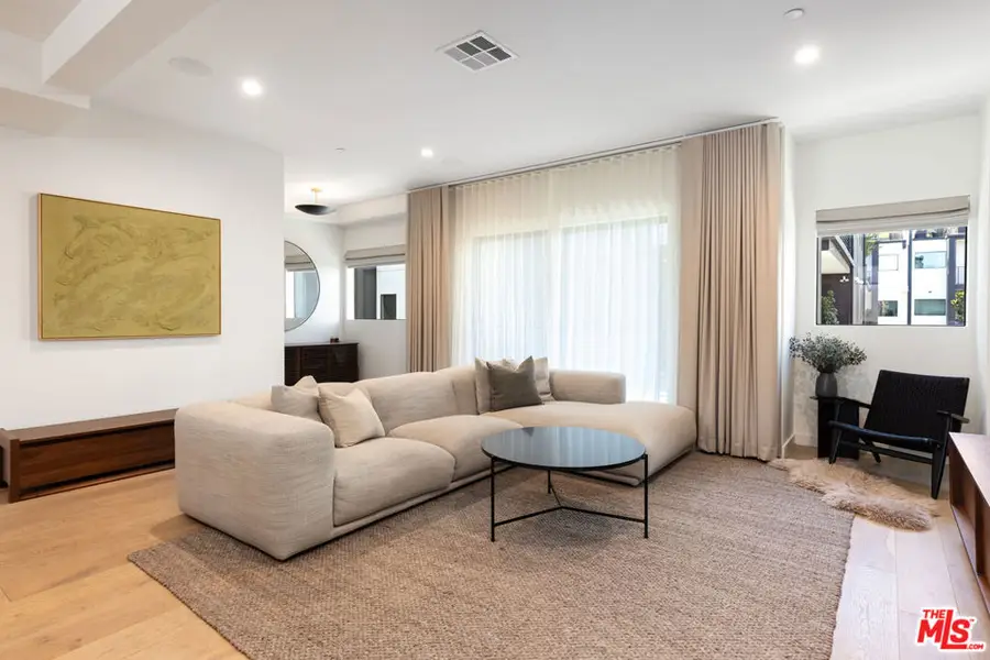 1204 N Thomas Lane, Los Angeles, CA 90038 - #2