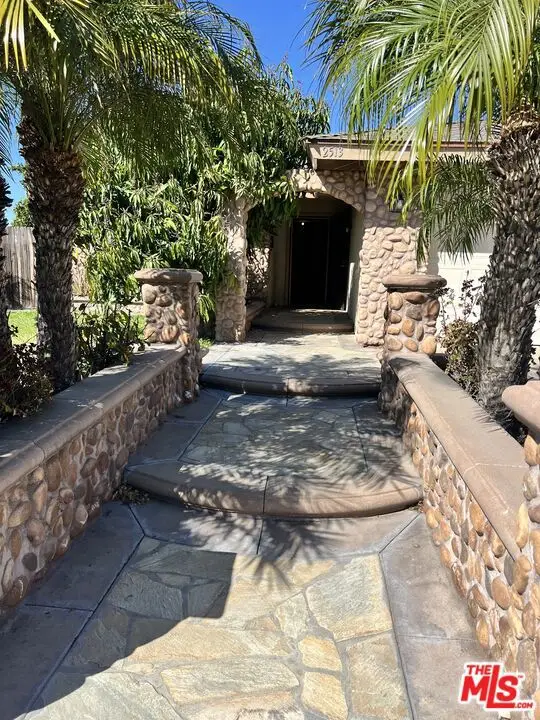 2513 W Fulcrum Place, Anaheim, CA 92804 - Image #3