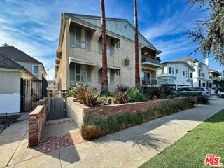 854 9th Street, Santa Monica, CA 90403
