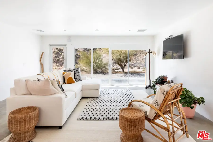 6595 Pioneertown Road, Yucca Valley, CA 92284 - Image #3