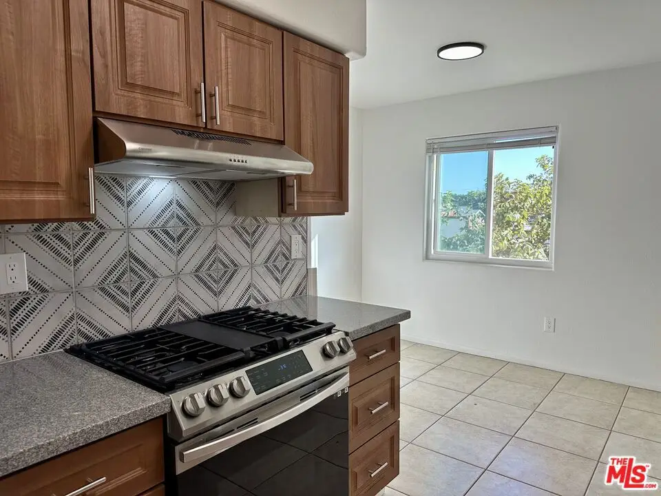 8110 S San Pedro Street, Los Angeles, CA 90003 - Image #1