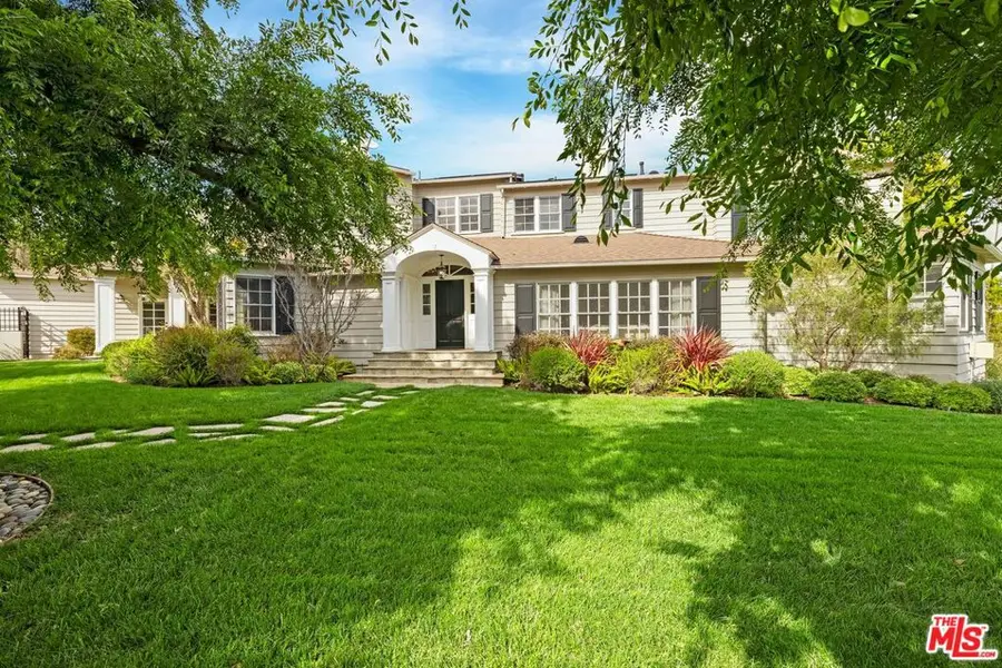 360 S Anita Avenue, Los Angeles, CA 90049 - Image #2