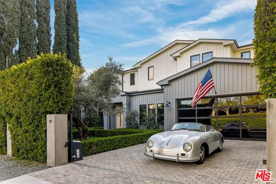 4533 Gentry Avenue, Studio City, CA 91607 - Image #2