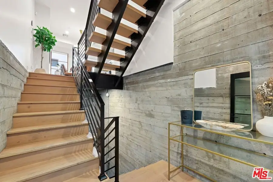 1035 N Vista Street, West Hollywood, CA 90046 - Image #2