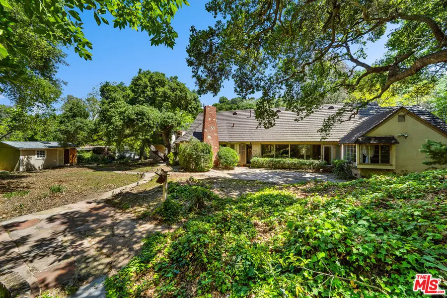 16055 Woodvale Road, Encino, CA 91436 - #3