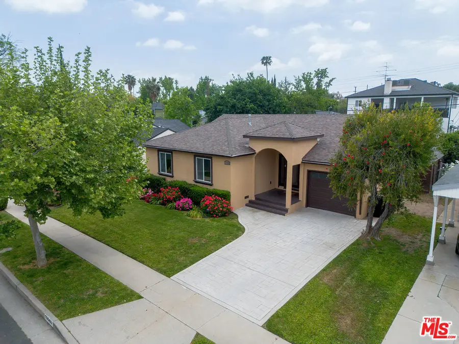 17448 Collins Street, Encino, CA 91316 - Image #3