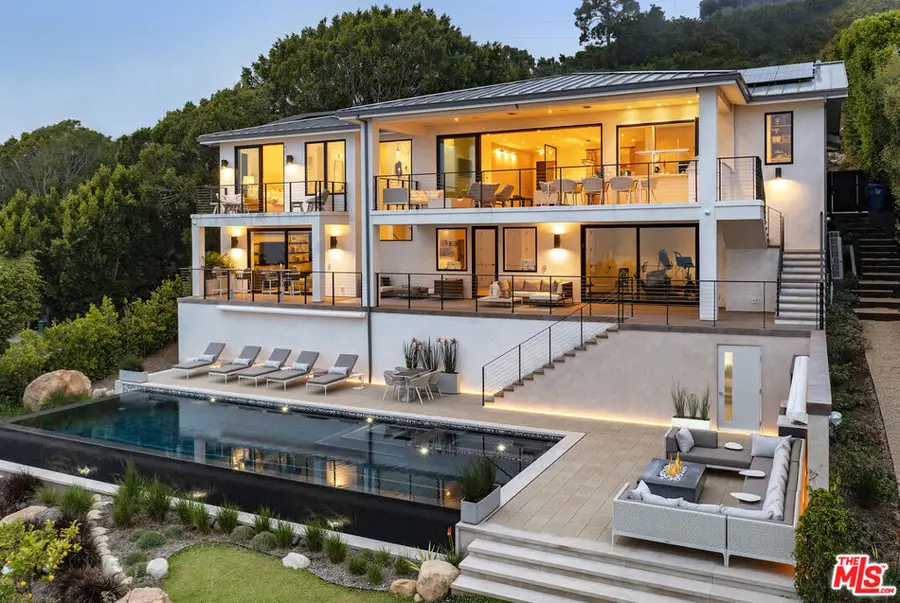 945 Arbolado Road, Santa Barbara, CA 93103 - Image #2