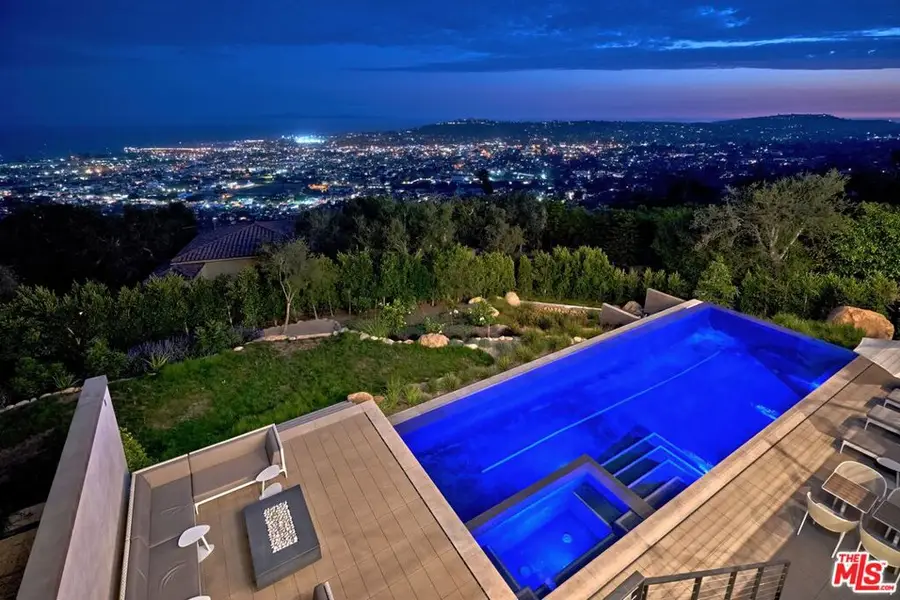 945 Arbolado Road, Santa Barbara, CA 93103 - Image #3