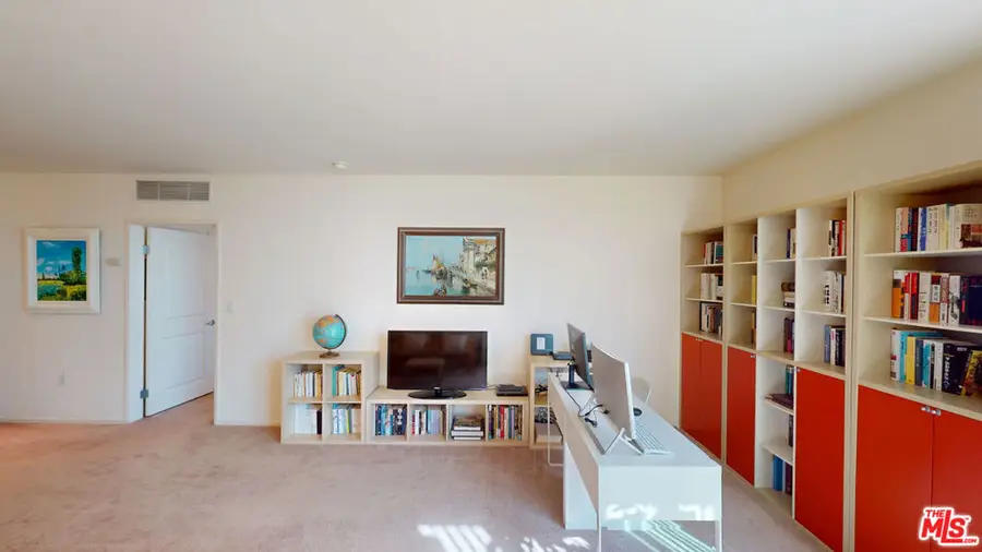 267 S San Pedro Street #321, Los Angeles, CA 90012 - #3