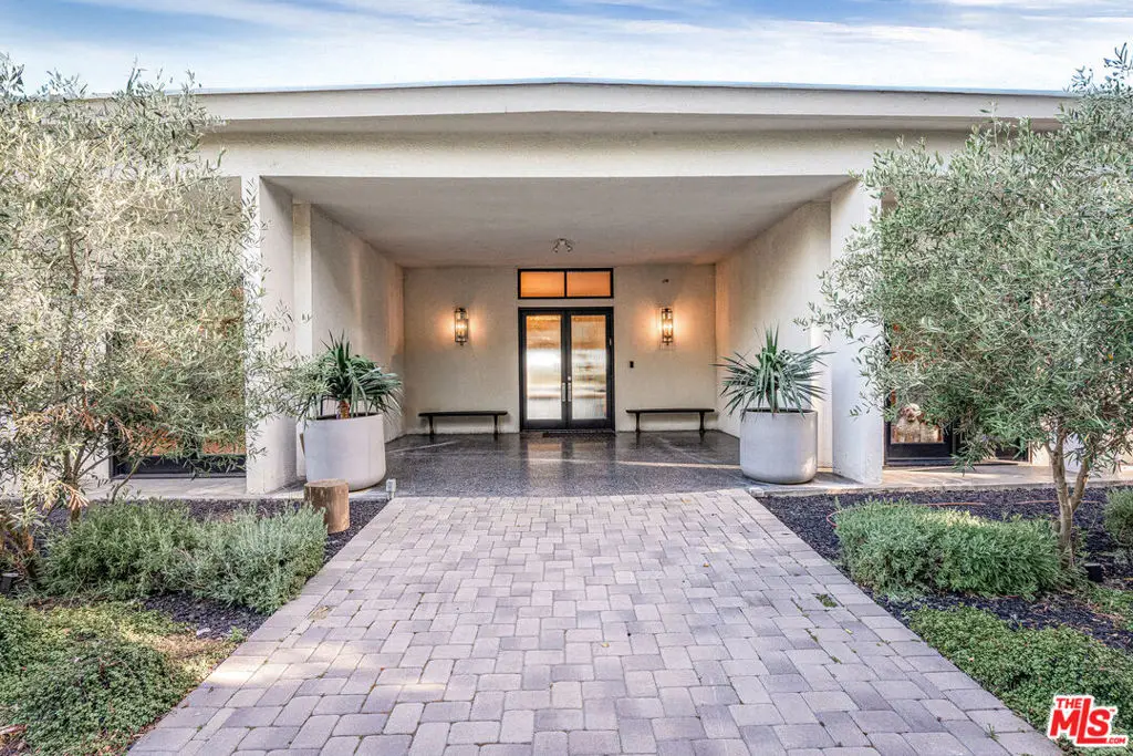 430 Robert Lane, Beverly Hills, CA 90210 - Image #1