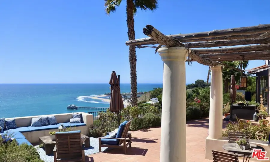 22800 Beckledge Terrace, Malibu, CA 90265 - Image #2