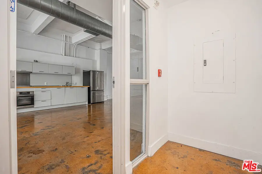 812 S Spring Street #2, Los Angeles, CA 90014 - Image #3